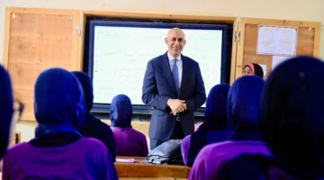 وزارة التربية والتعليم تقرر إجراء امتحانات الثانوية العامة بنظام الأوبن بوك